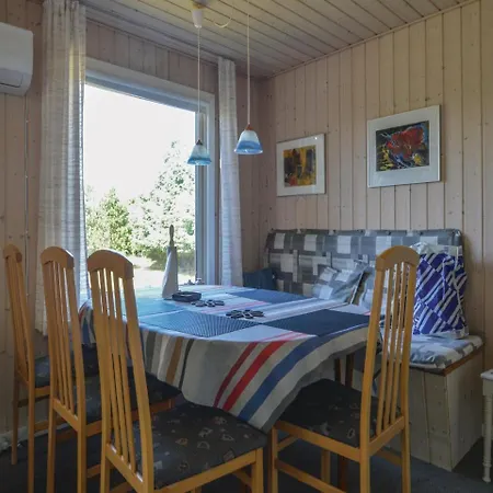 Hébergement de vacances Two-bedroom Holiday In Logstor